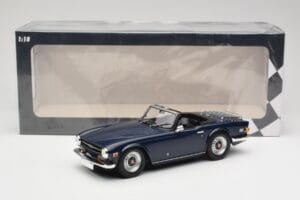 Triumph TR6 PI Dunkelblau Minichamps 1:18 155132032 Metall — Bild 6 von 6