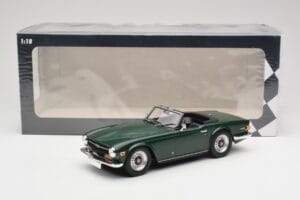 Triumph TR6 PI Dunkelgrün Minichamps 1:18 155132030 Metall — Bild 6 von 6