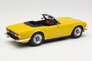 Triumph TR6 RHD Gelb Minichamps 1:18 155132034 Metall — Bild 2 von 6