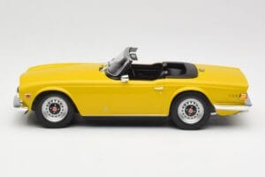 Triumph TR6 RHD Gelb Minichamps 1:18 155132034 Metall — Bild 3 von 6
