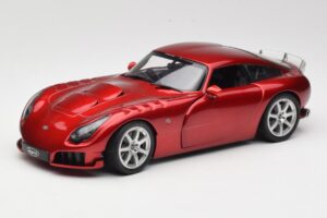 TVR Sagaris Rot Revell 1:18 08816 Metall