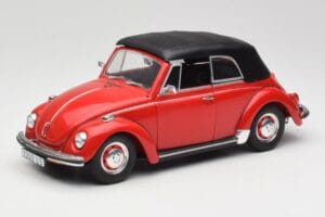 Volkswagen 1302 LS Cabriolet Rot Revell 1:18 08470 Metall