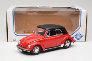 Volkswagen 1302 LS Cabriolet Rot Revell 1:18 08470 Metall — Bild 8 von 8