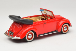 Volkswagen Beetle Cabriolet Rot Maisto 1:18 56010 Metall — Bild 3 von 8
