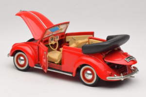Volkswagen Beetle Cabriolet Rot Maisto 1:18 56010 Metall — Bild 5 von 8