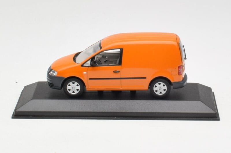 Volkswagen Caddy 2K Orange Minichamps 1:43 CADDY005 Metall