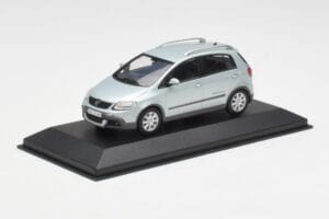 Volkswagen Cross Golf Mk5 Silber Minichamps 1:43 GOLF003 Metall — Bild 2 von 4