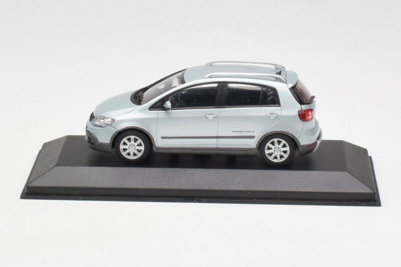 Volkswagen Cross Golf Mk5 Silber Minichamps 1:43 GOLF003 Metall