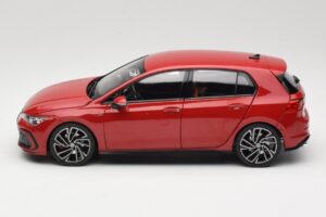 Volkswagen Golf GTI Mk8 Tornado Red Norev 1:18 188595 Metall — Bild 4 von 8