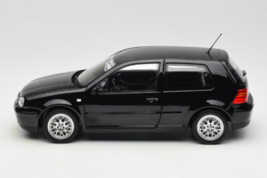 Volkswagen Golf GTI Mk4 Schwarz Norev 1:18 188574 Metall — Bild 4 von 8
