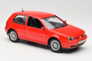 Volkswagen Golf Mk4 GTI Rot Revell 1:18 08943 Metall — Bild 6 von 8