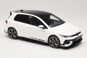 Volkswagen Golf Mk8 GTI Clubsport Pure White Otto 1:18 OT1221 Resin — Bild 4 von 6
