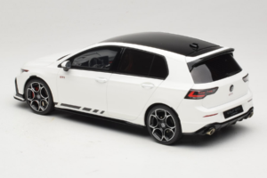 Volkswagen Golf Mk8 GTI Clubsport Pure White Otto 1:18 OT1221 Resin — Bild 5 von 6