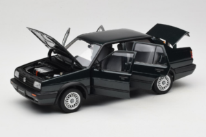Volkswagen Jetta Mk3 CL Schwarz Icartime 1:18 JETTA001 Metall — Bild 2 von 8