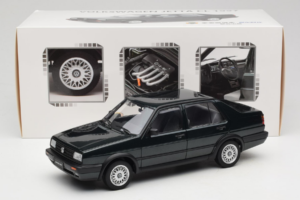 Volkswagen Jetta Mk3 CL Schwarz Icartime 1:18 JETTA001 Metall — Bild 8 von 8