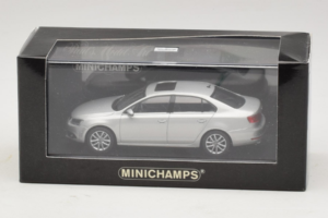 Volkswagen Jetta Mk6 Silber Minichamps 1:43 JETTA002 Metall — Bild 4 von 4
