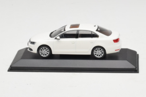 Volkswagen Jetta Mk6 Weiß Minichamps 1:43 JETTA003 Metall