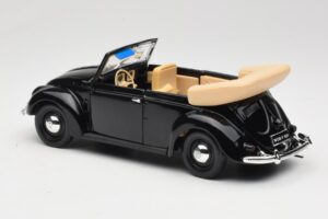 Volkswagen Käfer Cabriolet Schwarz Maisto 1:18 37800-M6 Metall — Bild 7 von 8