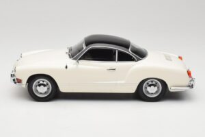 Volkswagen Karmann Ghia Creme Schwarz Minichamps 1:18 155054021 Metall — Bild 3 von 6