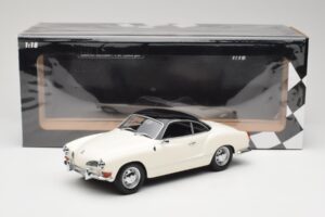 Volkswagen Karmann Ghia Creme Schwarz Minichamps 1:18 155054021 Metall — Bild 6 von 6