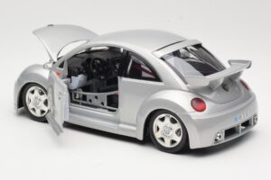 Volkswagen New Beetle RSi Silber Bburago 1:18 3306 Metall — Bild 5 von 8