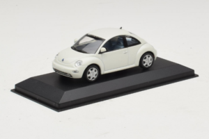 Volkswagen New Beetle Weiß Minichamps 1:43 430058005 Metall — Bild 2 von 4