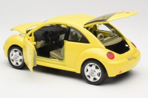 Volkswagen New Beetle Gelb Bburago 1:18 BEETLE001 Metall — Bild 5 von 8