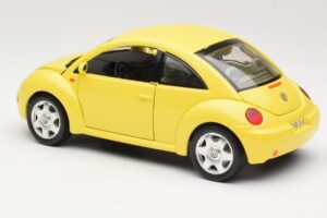 Volkswagen New Beetle Gelb Bburago 1:18 BEETLE001 Metall — Bild 7 von 8