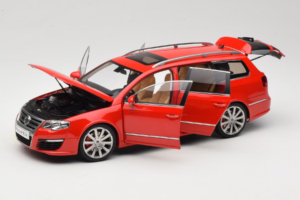 Volkswagen Passat B6 R36 Variant Rot NZG 1:18 KF044-5 Metall — Bild 2 von 8