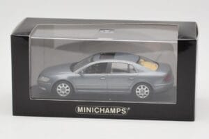 Volkswagen Phaeton Light Blue Metallic Minichamps 1:43 VW002 Metall — Bild 4 von 4