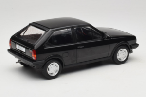 Volkswagen Polo II Coupe G40 Schwarz MCG 1:18 MCG18524 Metall — Bild 2 von 6