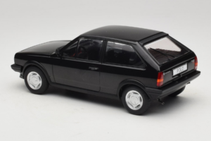 Volkswagen Polo II Coupe G40 Schwarz MCG 1:18 MCG18524 Metall — Bild 5 von 6