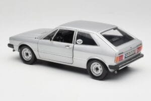 Volkswagen Scirocco GT Mk1 Silver Metallic Revell 1:18 08833 Metall — Bild 7 von 8