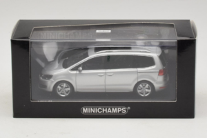 Volkswagen Sharan Silber Minichamps 1:43 400058101 Metall — Bild 5 von 5