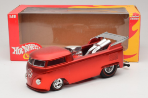 Volkswagen T1 Truck Rot Hot Wheels 1:18 J2895 Metall — Bild 8 von 8