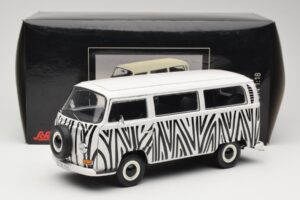 Volkswagen T2a Bus Safari Schuco 1:18 191 Metall — Bild 8 von 8