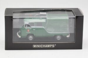 Volkswagen T2b Doppelkabine Pritschenwagen Stadt Solberg Minichamps 1:43 400053261 Metall — Bild 4 von 4