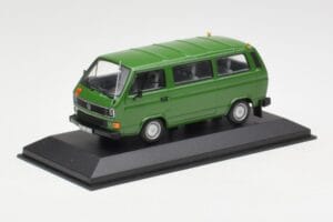 Volkswagen T3 Bus Grün Minichamps 1:43 400055000 Metall — Bild 2 von 4