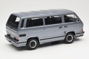 Volkswagen T3 Porsche B32 Minibus Blau KK-Scale 1:18 KKDC180221 Metall — Bild 2 von 6