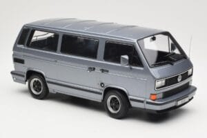 Volkswagen T3 Porsche B32 Minibus Blau KK-Scale 1:18 KKDC180221 Metall — Bild 4 von 6