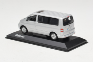 Volkswagen T5 Bus Silber Minichamps 1:43 T5003 Metall — Bild 3 von 4