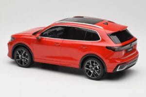 Volkswagen Tiguan eTSI R-Line Persimmon Red Metallic Otto 1:18 OT489 Resin — Bild 5 von 6