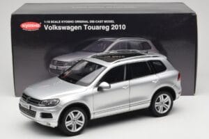 Volkswagen Touareg 7L Silver Metallic Kyosho 1:18 8821CS Metall — Bild 8 von 8