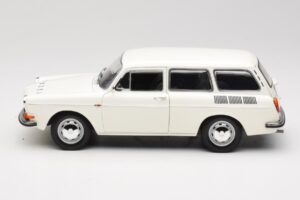 Volkswagen Type 3 1600 L Variant Polizei Minichamps 1:18 100051091 Metall — Bild 4 von 8
