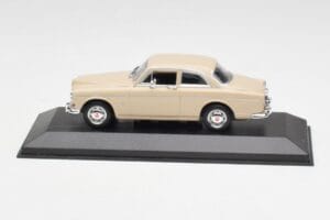 Volvo 121 Amazon Beige Minichamps 1:43 940171002 Metall
