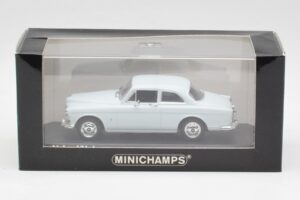 Volvo 121 Amazon Hellblau Minichamps 1:43 430171007 Metall — Bild 4 von 4