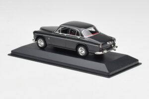 Volvo 121 Amazon Grau Minichamps 1:43 430171061 Metall — Bild 3 von 4