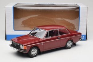 Volvo 142 Dunkelrot MCG 1:18 MCG18443 Metall — Bild 6 von 6