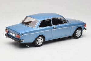 Volvo 142 Hellblau MCG 1:18 MCG18444 Metall — Bild 2 von 6