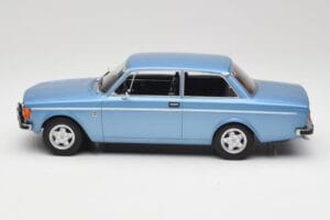 Volvo 142 Hellblau MCG 1:18 MCG18444 Metall — Bild 3 von 6